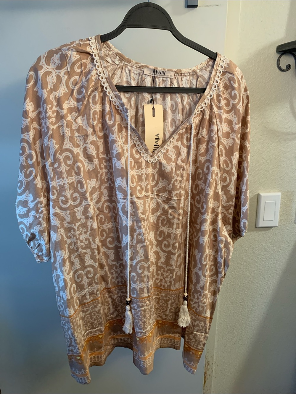 ViVI Beige and White Printed V-Neck Tunic with Tassels